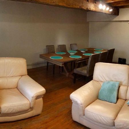 Grand Appartement Idealement Situe 7 Places Desvres Exterior photo